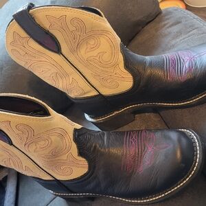 Ariat Black Sole Cowgirl Boots with Embossed Logo